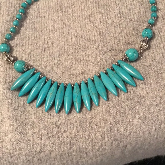 Necklace & earnings - Picture 2 of 3